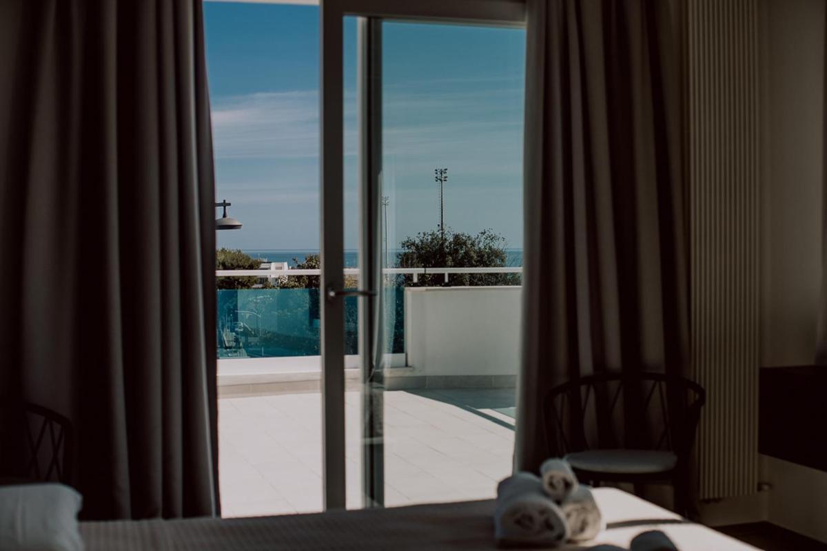 Suite Donna Edwige By Monholiday Monopoli Exterior foto