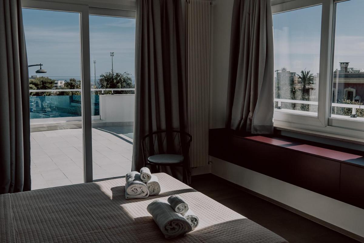 Suite Donna Edwige By Monholiday Monopoli Exterior foto